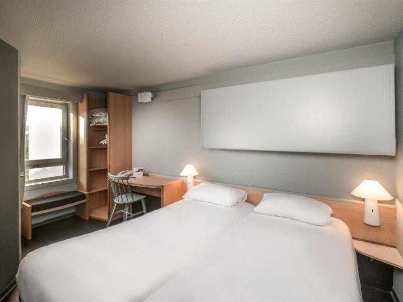 Ibis Carcassonne Centre - La Cite Hotel Exterior foto