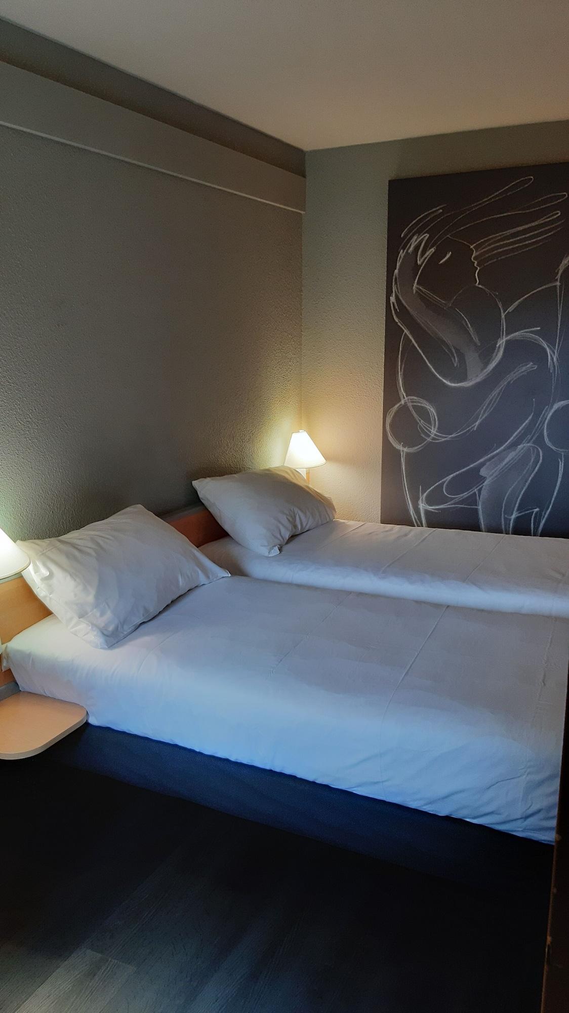 Ibis Carcassonne Centre - La Cite Hotel Exterior foto