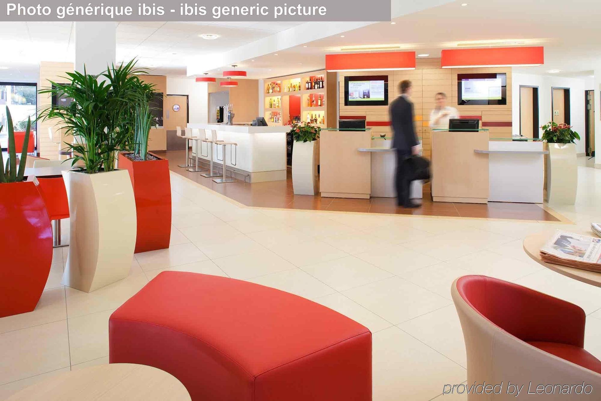 Ibis Carcassonne Centre - La Cite Hotel Exterior foto