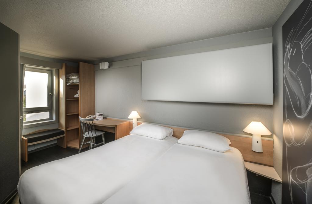 Ibis Carcassonne Centre - La Cite Hotel Exterior foto
